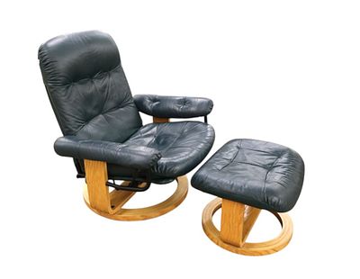 MCM stressless chair & ottoman green leather laminated oak maple base. 2 piece mid century 