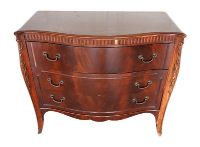 Vintage burl mahogany 3 drawer chest - orig. finish. Vintage burl mahogany 3 drawer chest 