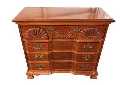 Vtg American Drew shell carved block front chest. Vintage American Drew shell carved block front 