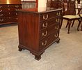 Henkel Harris mahogany bachelors chest. Henkel Harris solid mahogany 4 drawer bracket foot Image - 2
