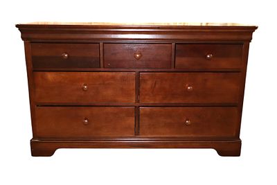Contemporary mahogany low chest by Stanley. Contemporary mahogany finish 7 drawer low chest by 
