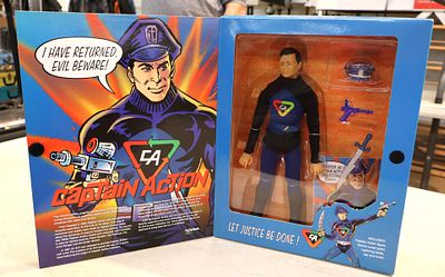 Vintage Playing Mantis Captain Action Figures CA new in box