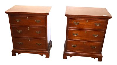 PR Vtg Craftique solid mahogany nightstands. Pair of vintage Craftique Furniture 3 drawer solid 