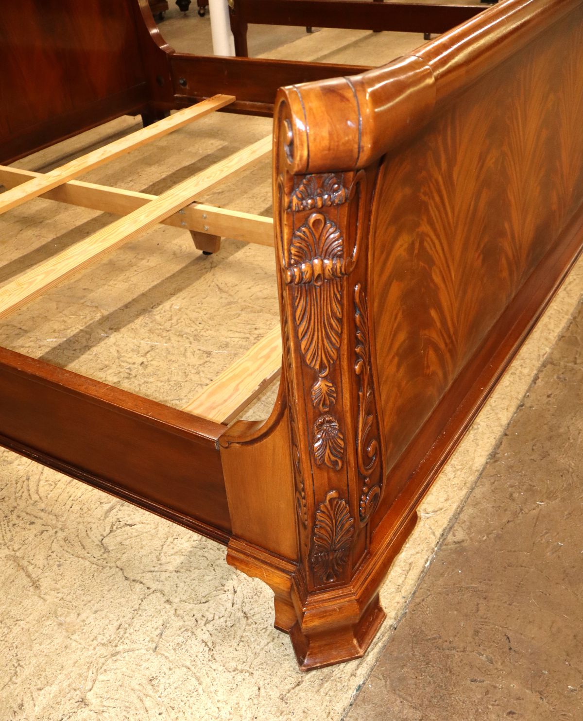 Beautiful carved king size sleigh bed manner Baker