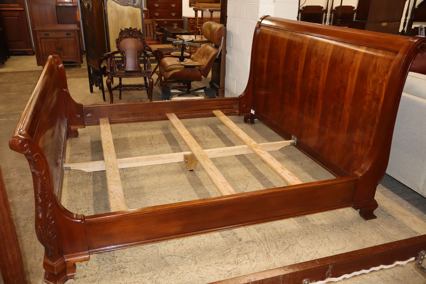 Beautiful carved king size sleigh bed manner Baker