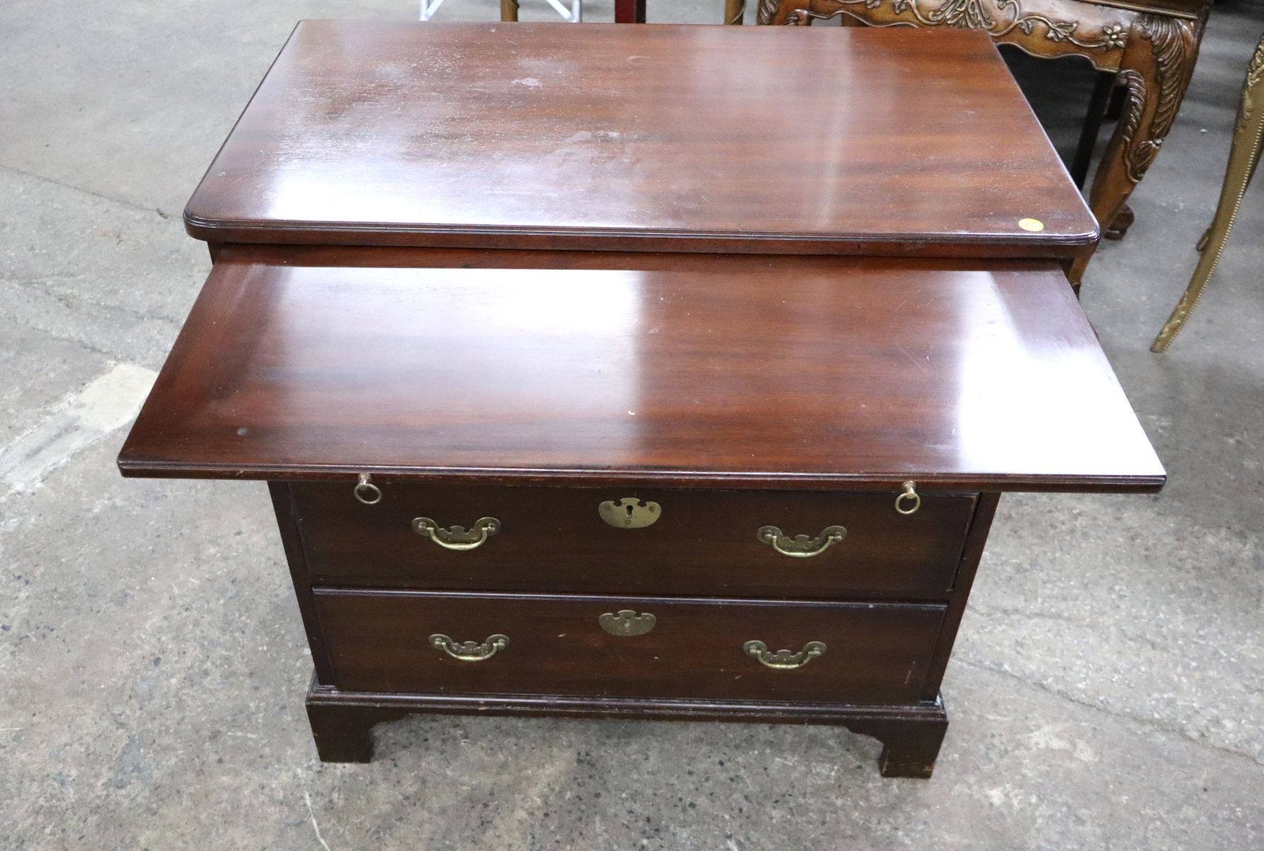 Vtg Kittinger Colonial Williamsburg 2 over 3 chest