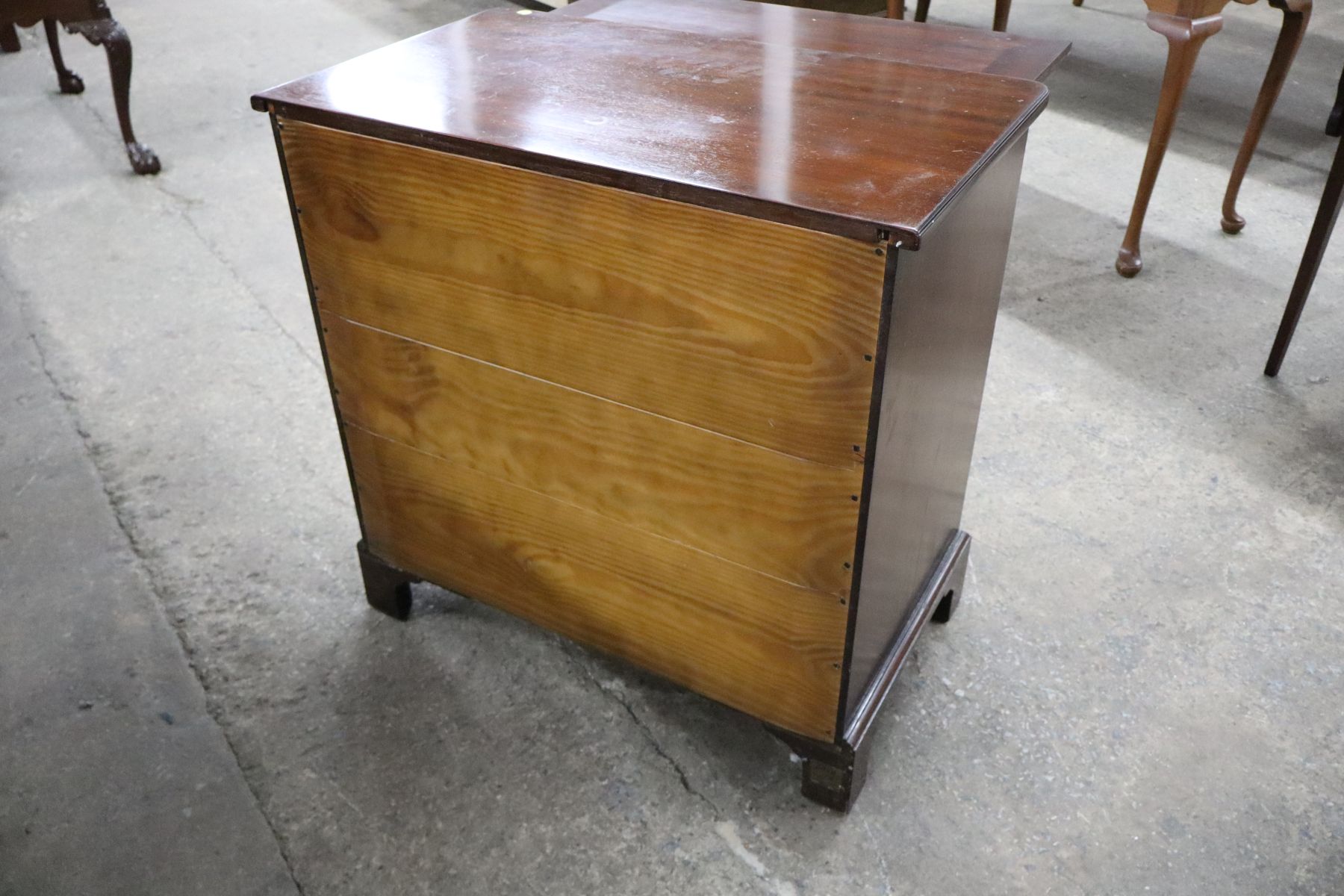 Vtg Kittinger Colonial Williamsburg 2 over 3 chest