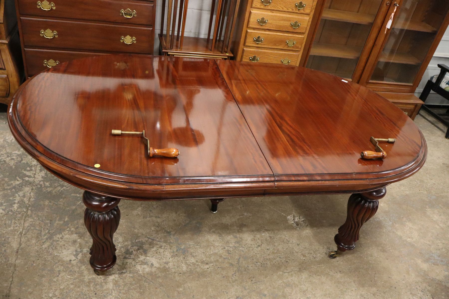 Double Crank 8 leaf mahogany table opens 18+ ft