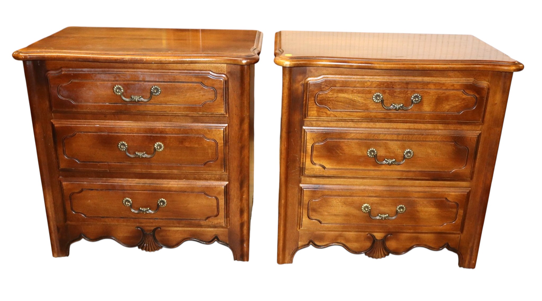 Beautiful PR Ethan Allen cherry FR style nightstands