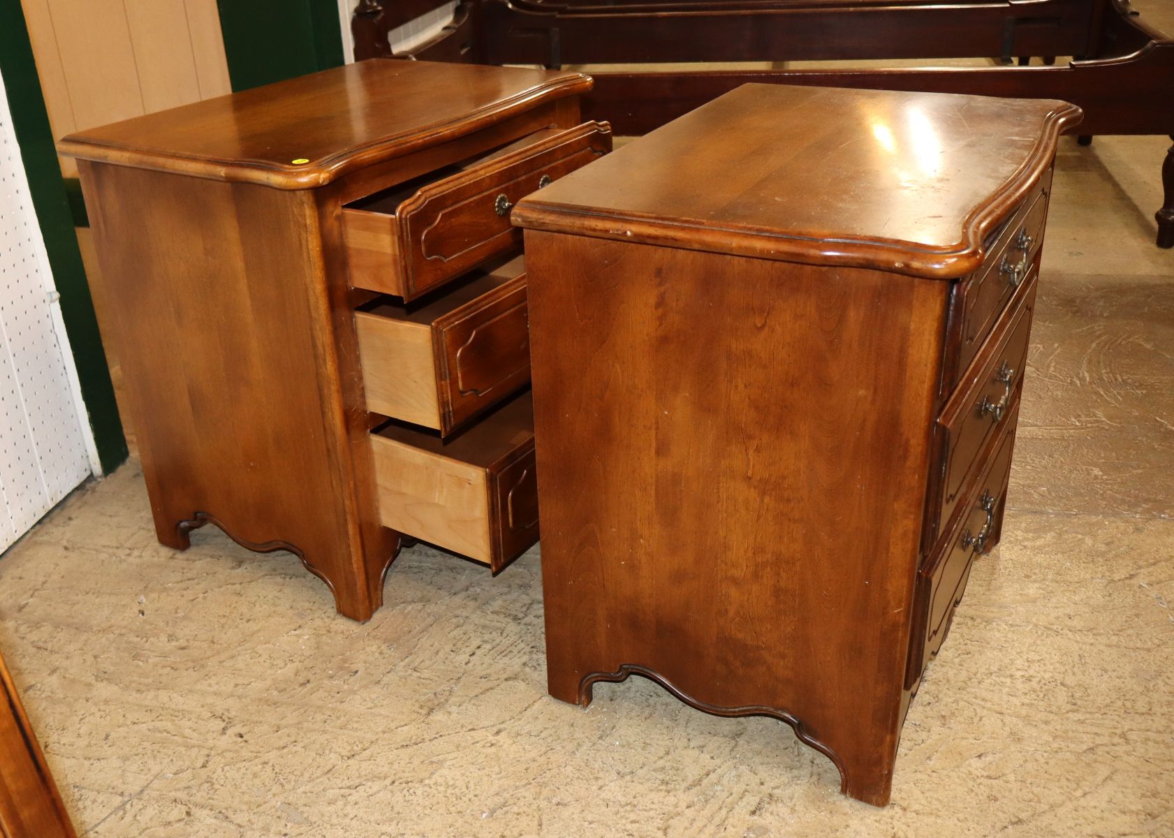 Beautiful PR Ethan Allen cherry FR style nightstands