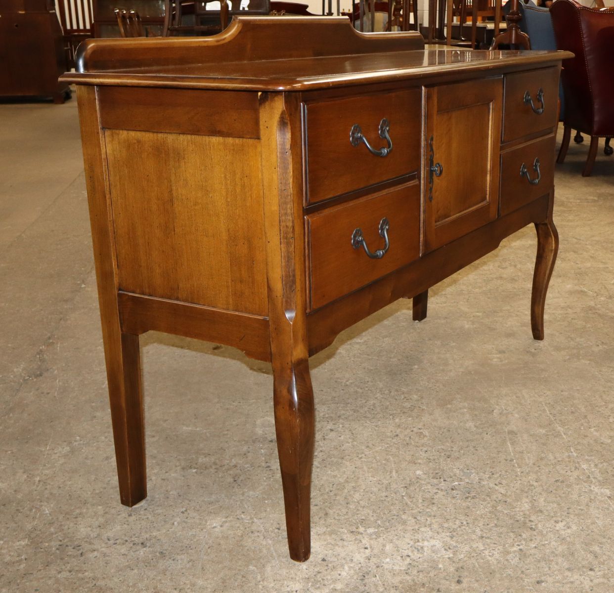 Vintage Pennsylvania House Villas Collection solid hard rock maple 4 drawer buffet with splash