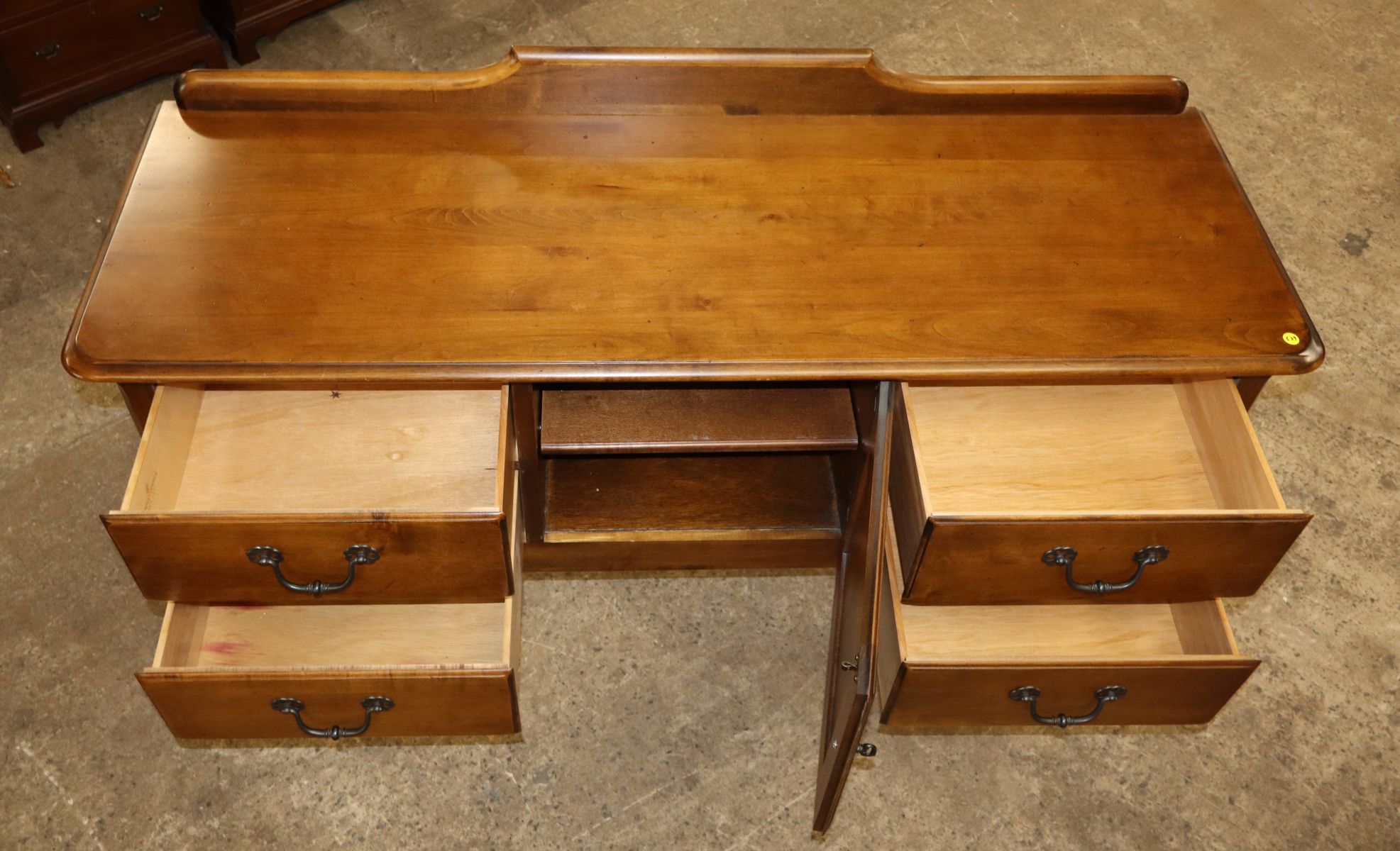 Vintage Pennsylvania House Villas Collection solid hard rock maple 4 drawer buffet with splash