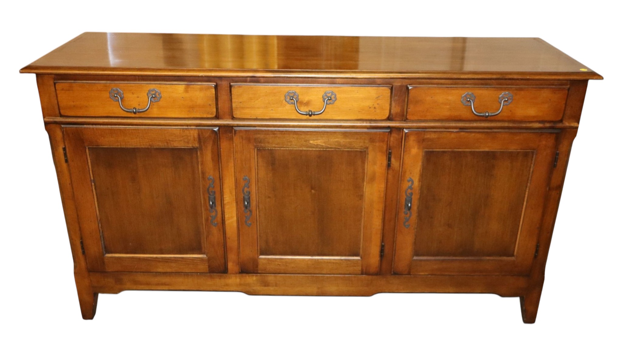 Vintage Pennsylvania House Villas Collection solid hard rock maple door buffet