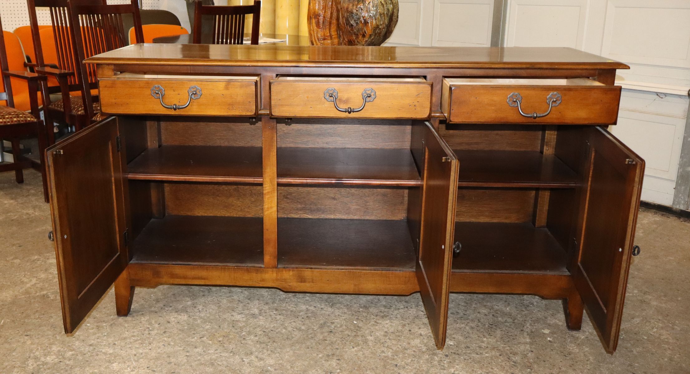 Vintage Pennsylvania House Villas Collection solid hard rock maple door buffet