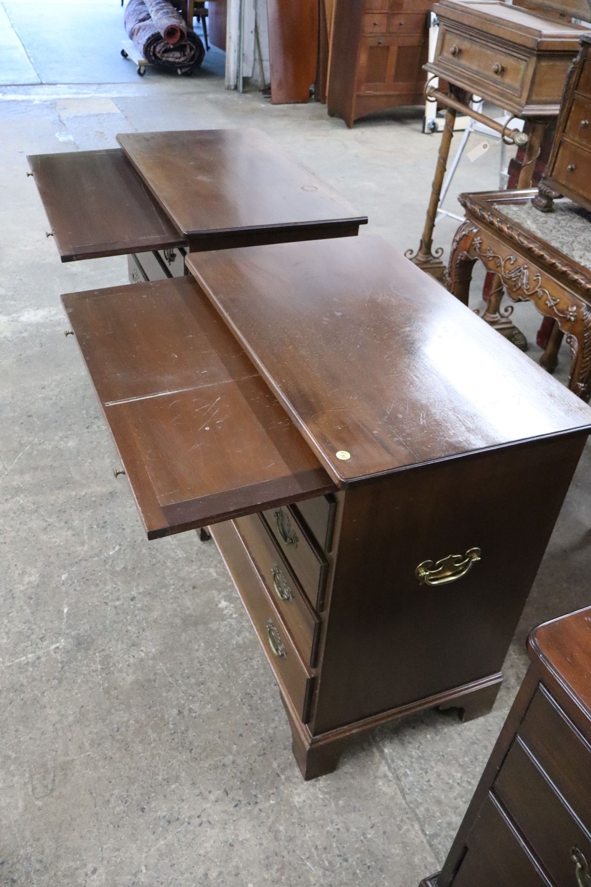Quality PR bachelors chest crafted AF Hackman 1968