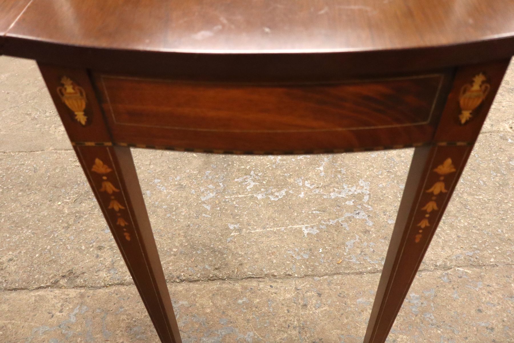 Quality crafted pembrook table attrib AF Hackman