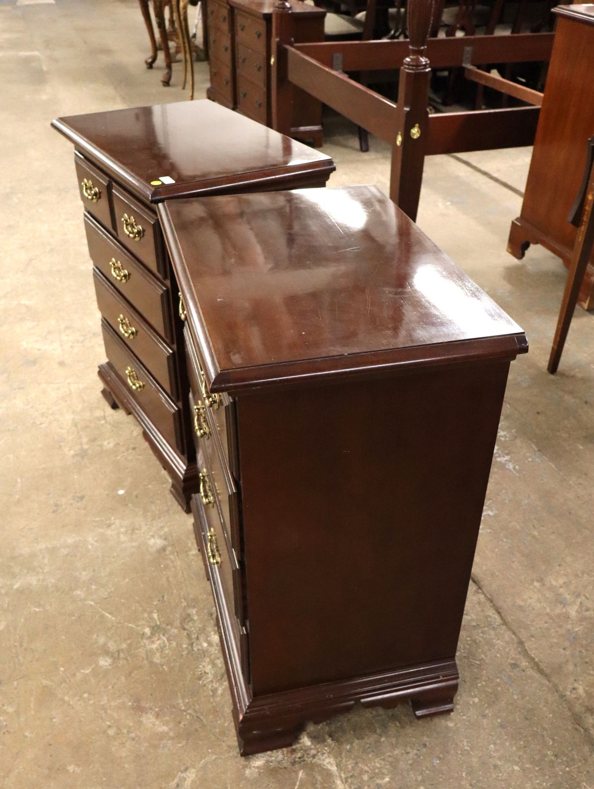PR Thomasville Furn 4 drawer cherry nightstands