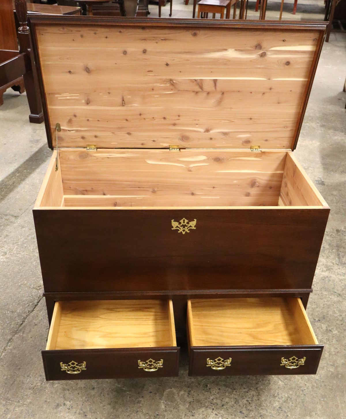 Nice Chippendale style 2 drawer cedar chest