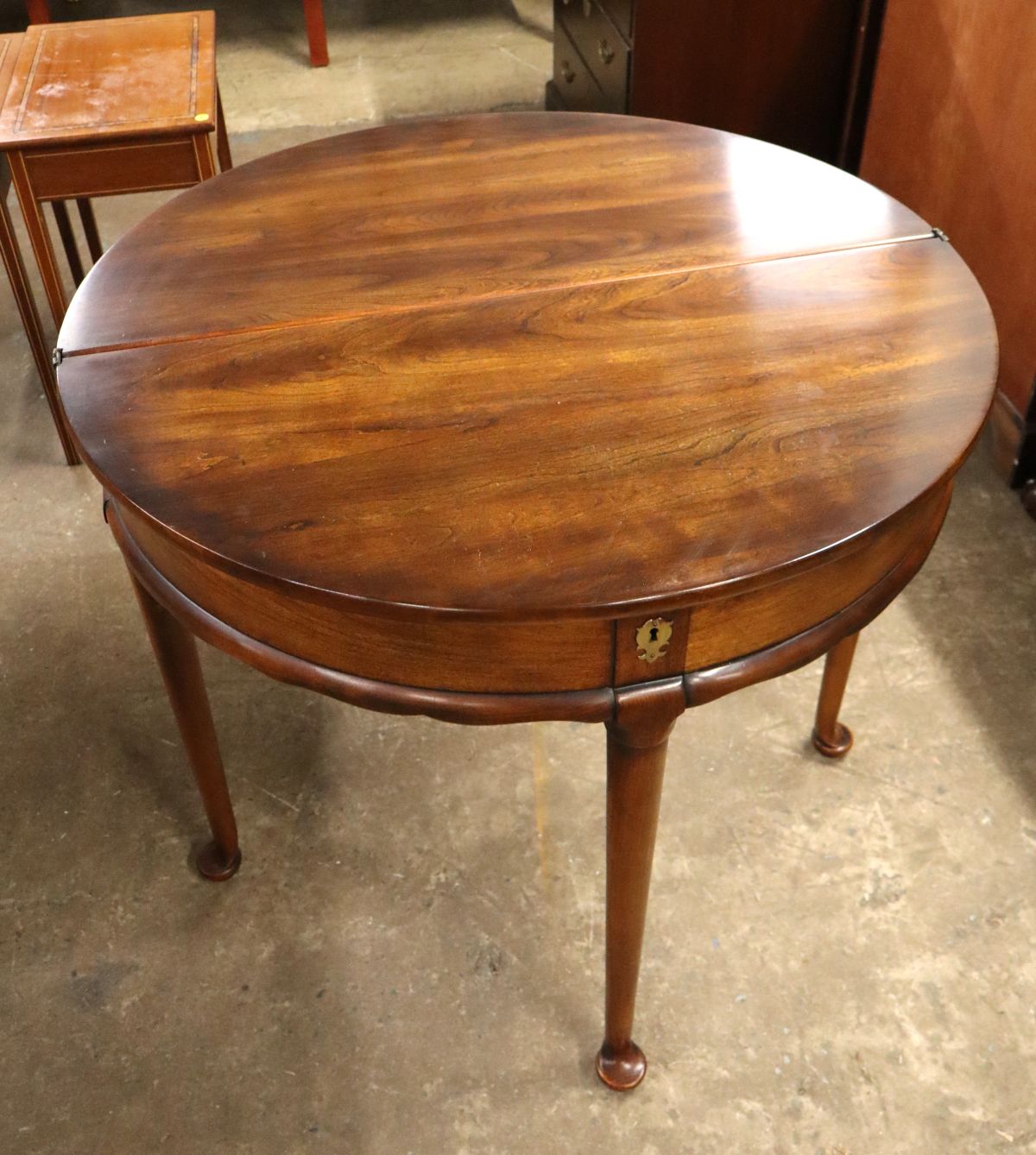 Nice VTG Statton demilune flip top round game table