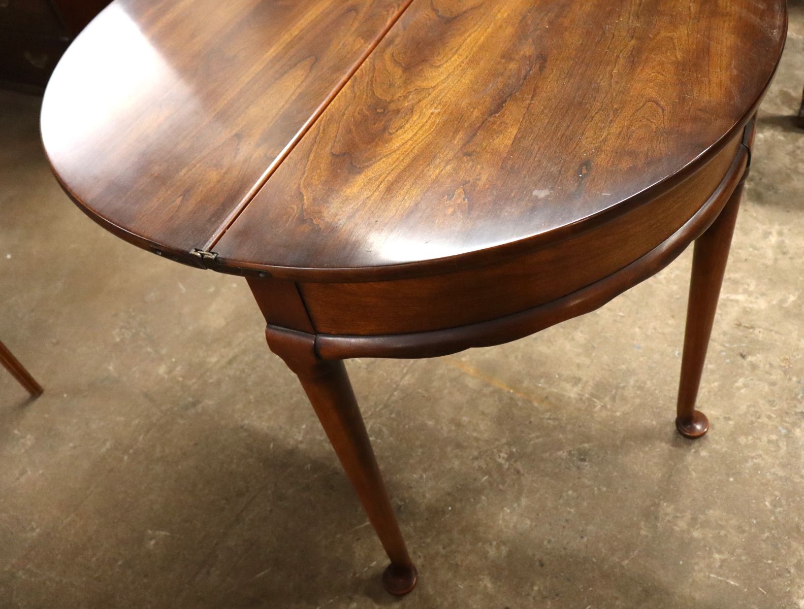 Nice VTG Statton demilune flip top round game table