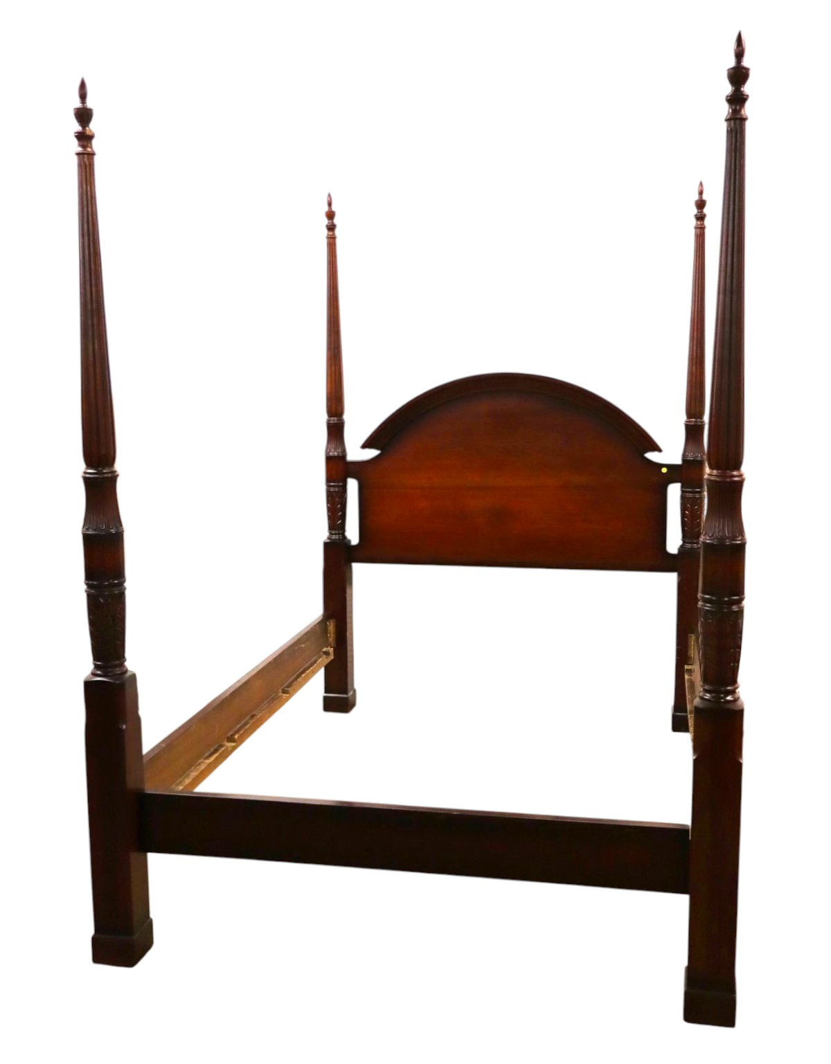 Queen arched headboard 4 poster bolt together bed