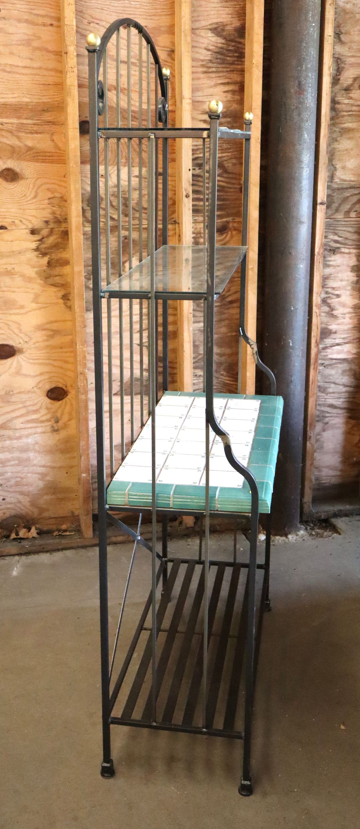 Quality Italian 4 tier scroll twisted WI bakers rack
