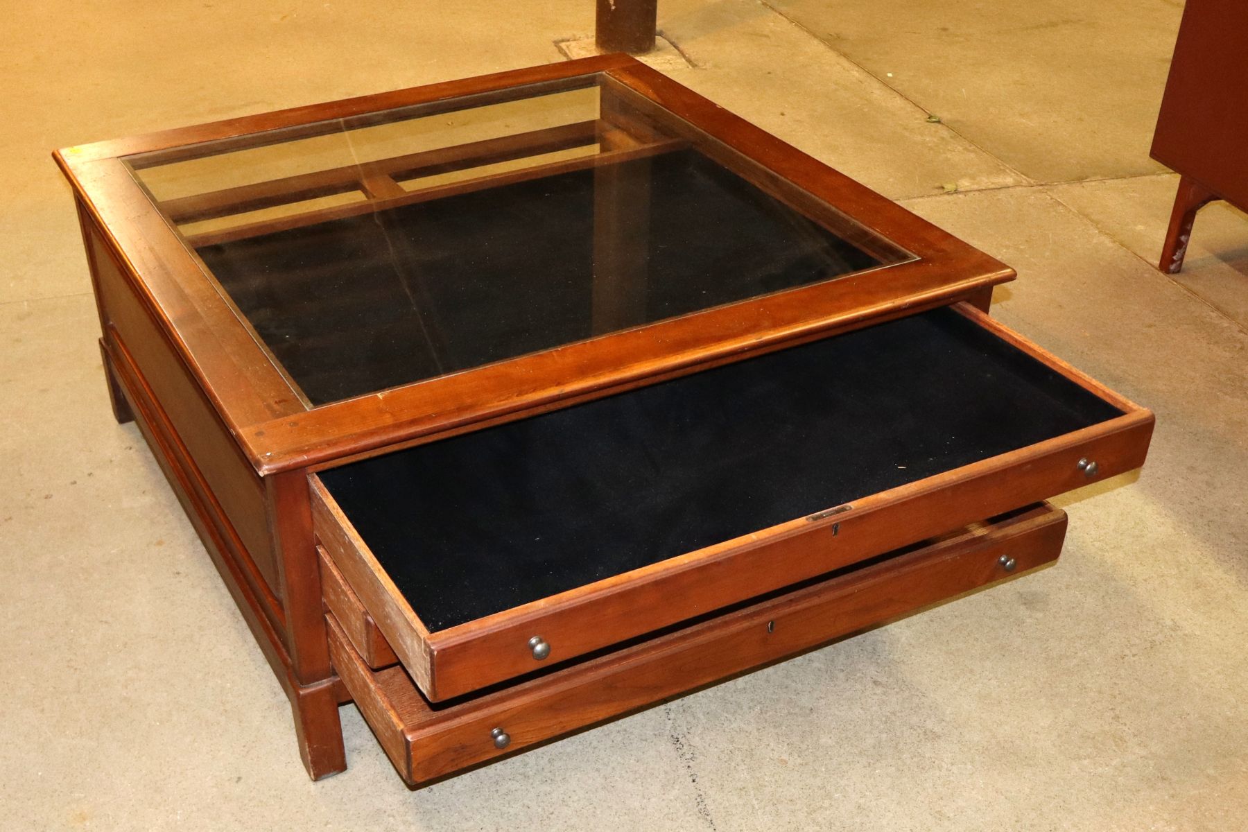 Lexington Bob Timberlake GT & felt line display table
