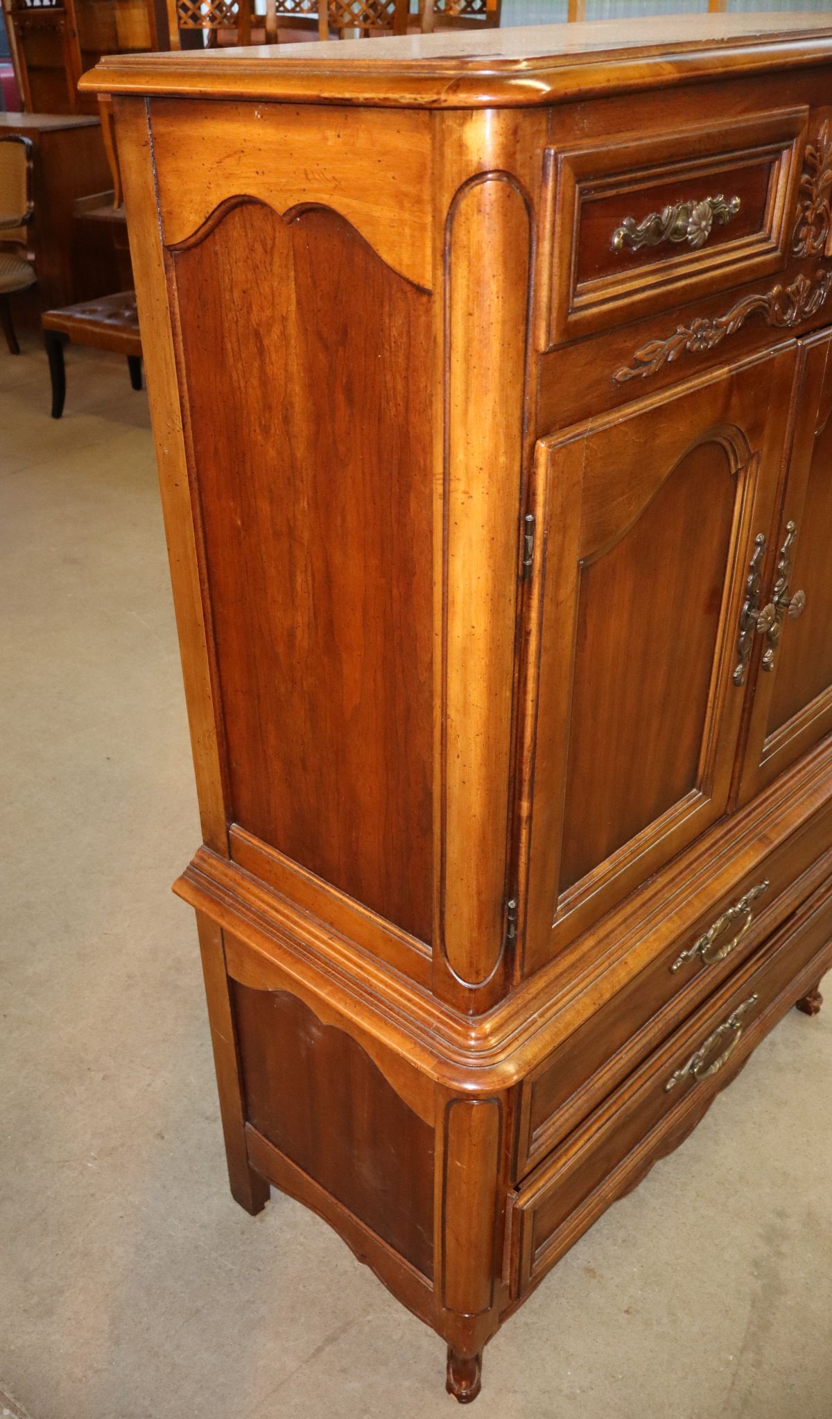 VTG Dixie Furn gentlemans chest with fitted interior