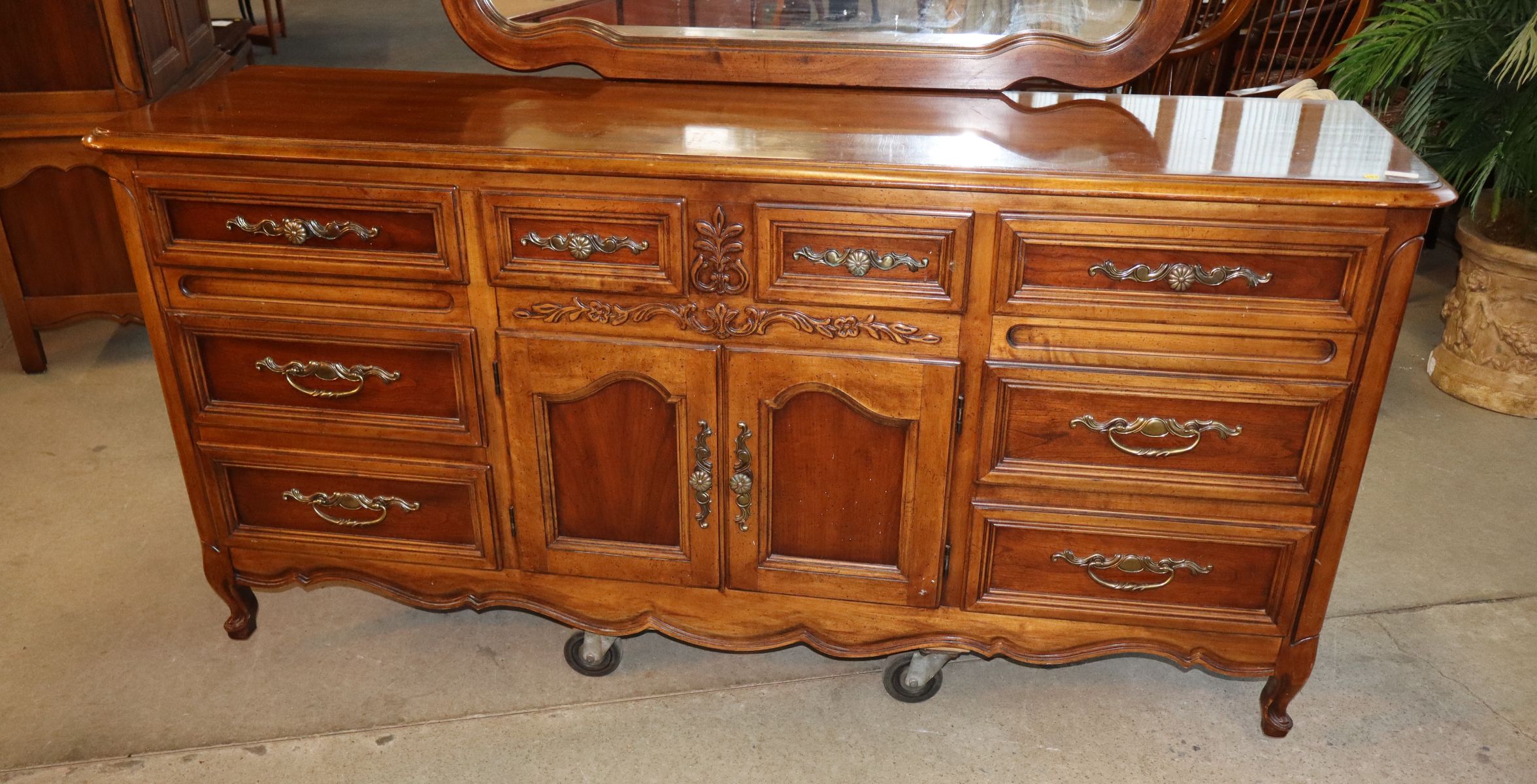 VTG Dixie Furn low chest with w/detachable mirror