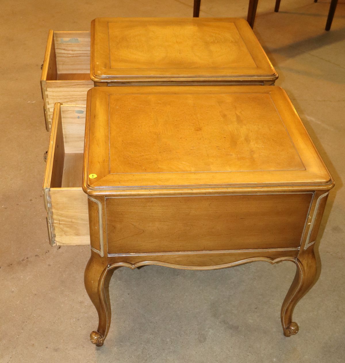 PR Weiman Furn Vtg burl walnut 1 drawer lamp tables