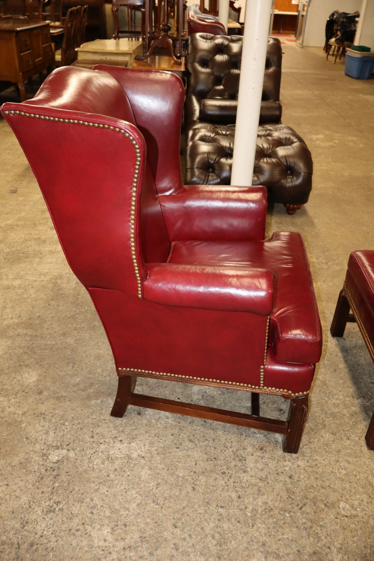 VTG LeatherCraft Chipp burg leather chair w/ottoman