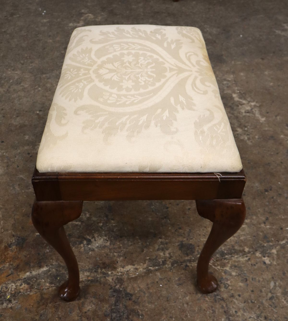 Vintage mahogany queen anne bench