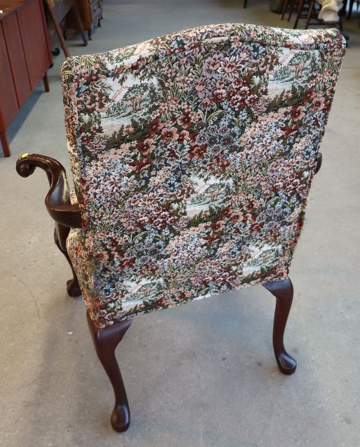 Quality mahogany framed ball & claw arm chair