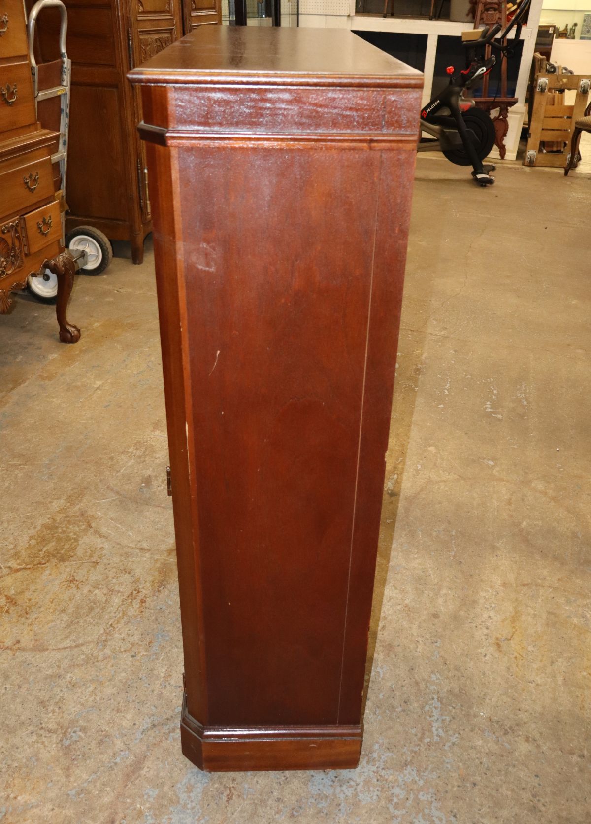 VTG solid mahogany bookcase w/adj. shelves