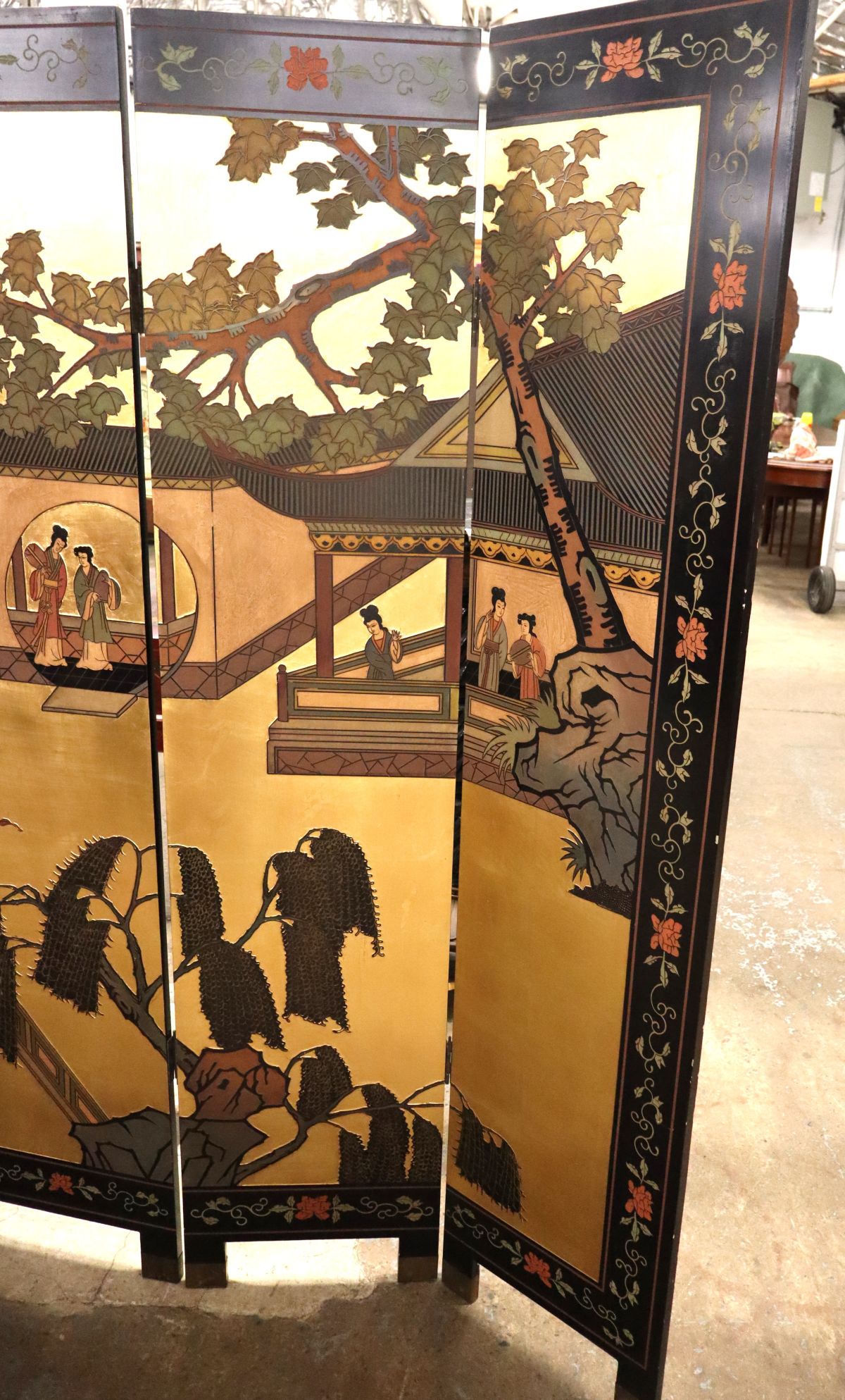Vintage 4 section Asian decorated room screen