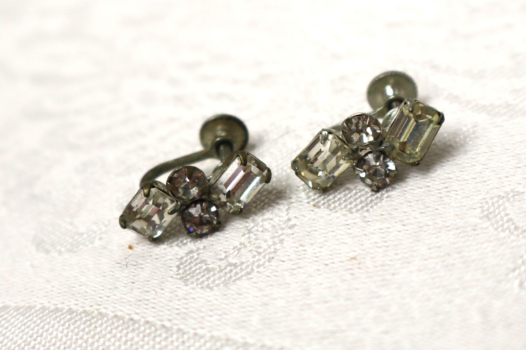 4pc Volupte vintage costume diamond style jewelry