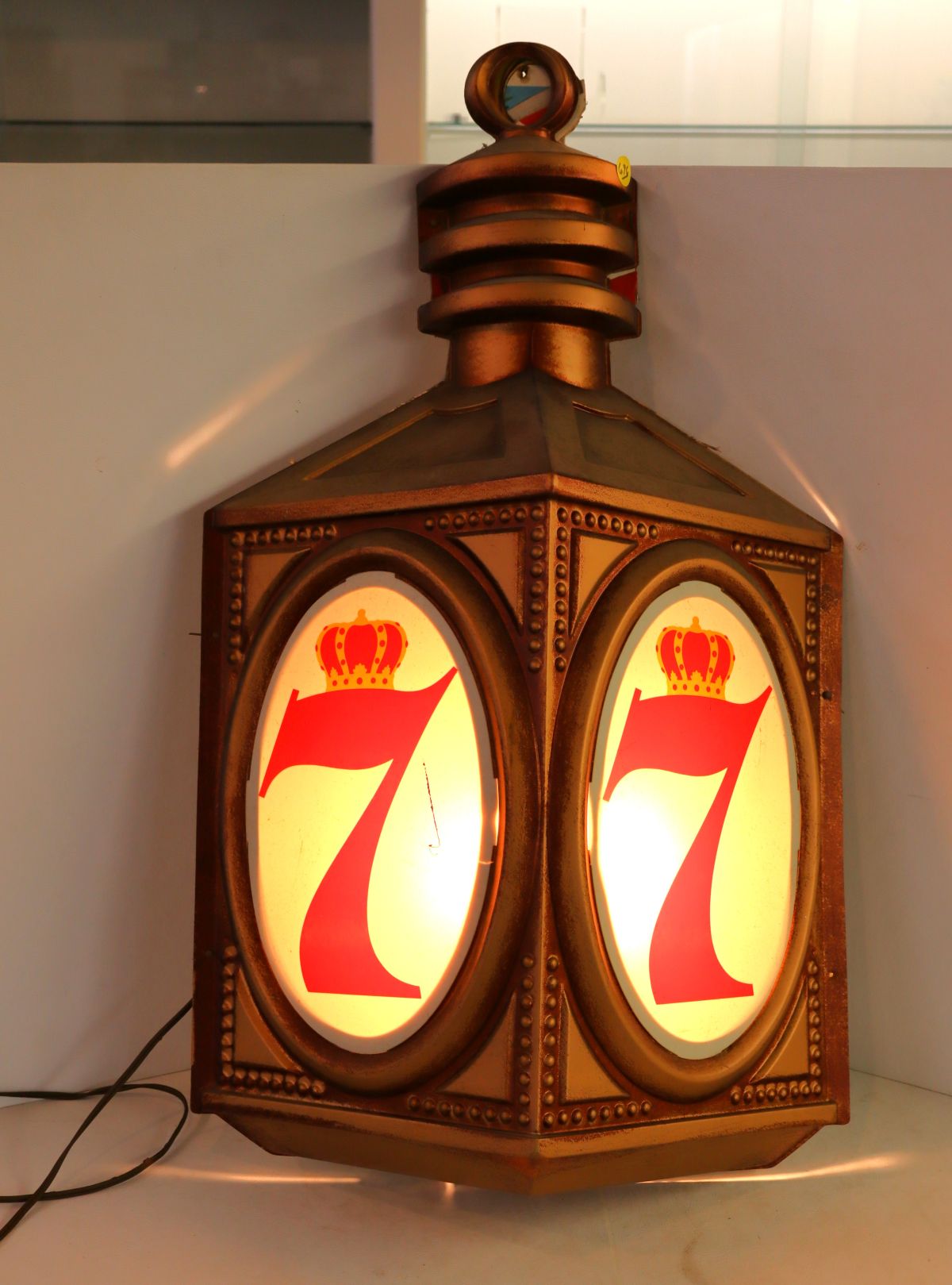 Vintage Crown 7 advertisement light