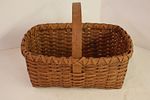 Split hickory woven basket 9"h x 11.5"l x 8"d. Split hickory woven basket structurally sound Image - 1