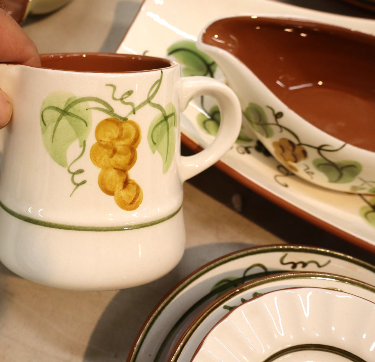 20pcs VTG Stangl Golden Grape pattern dinnerware