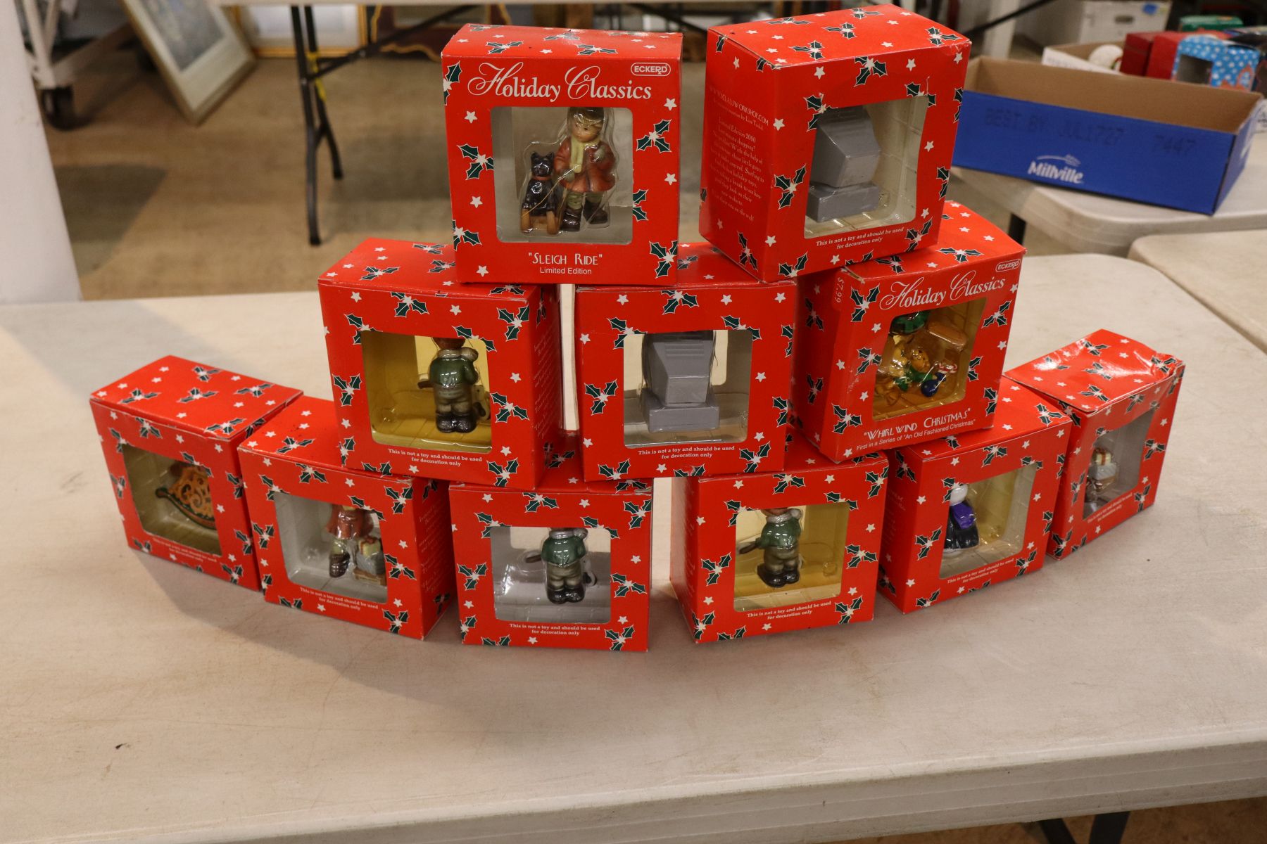 11 VTG Holiday Classic Christmas ornaments