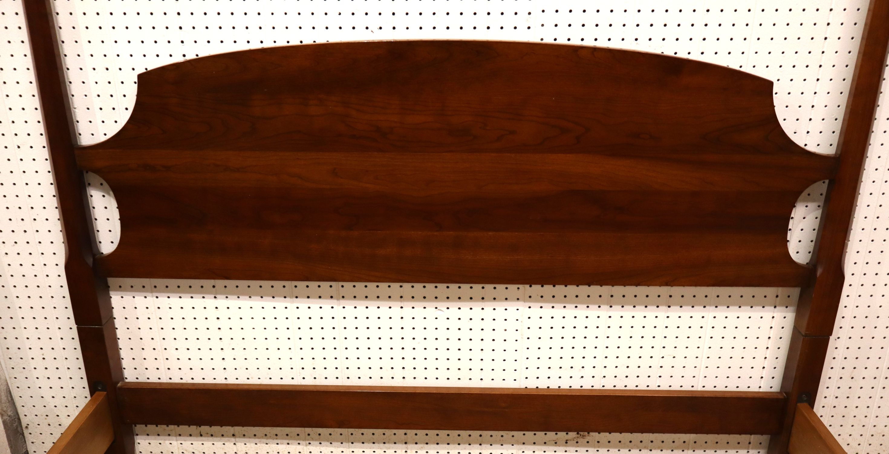 Stickley Cherry Pencil Post Queen Bed Complete