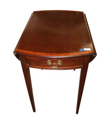 Stickley Mahogany Banded Pembroke Drop Leaf Table. Stickley solid mahogany banded drop leaf 