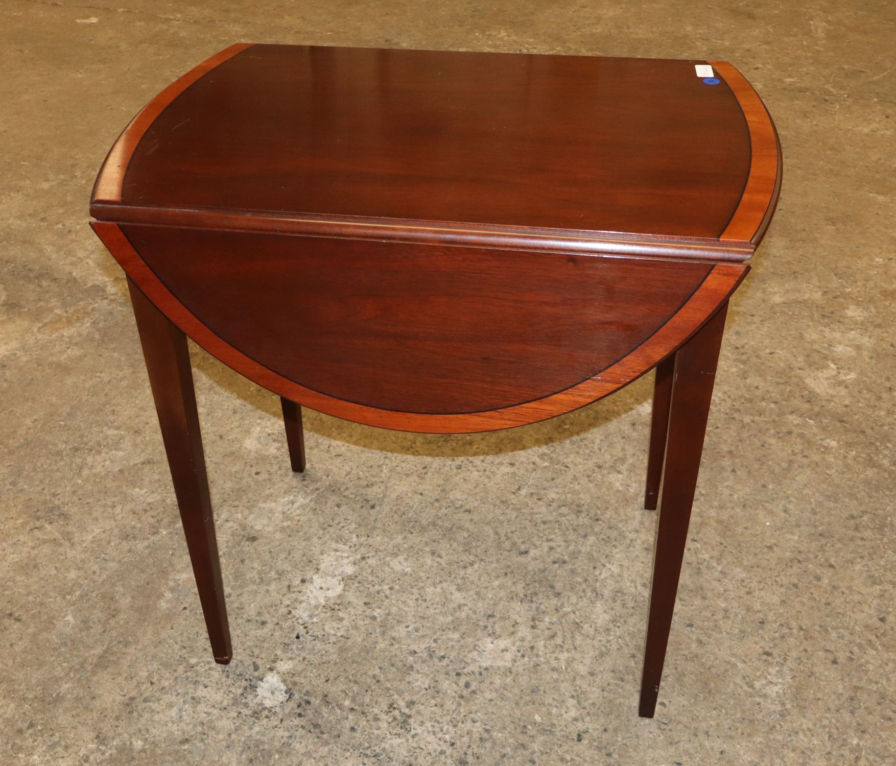Stickley Mahogany Banded Pembroke Drop Leaf Table