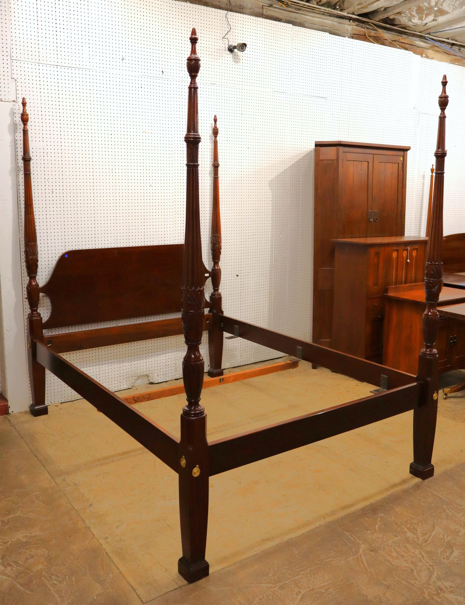 Councill Mah Carved 4 Poster Queen Bed Complete