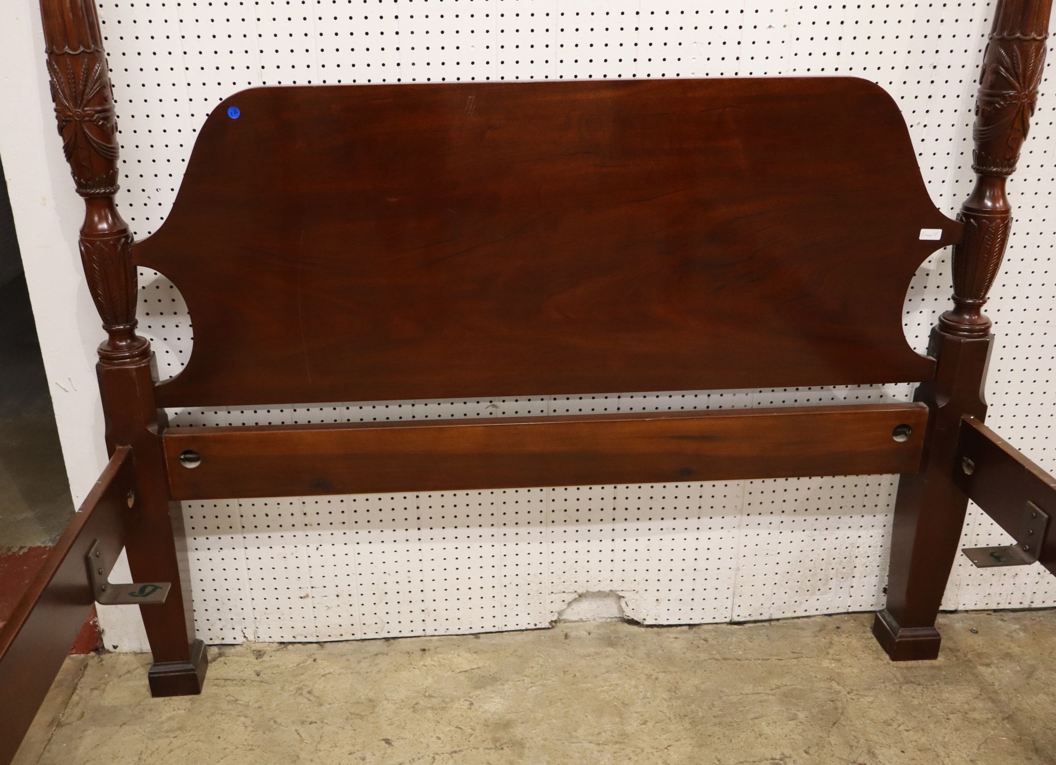 Councill Mah Carved 4 Poster Queen Bed Complete