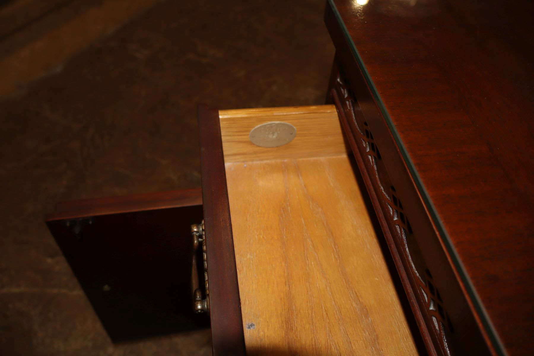 Beautiful PR Baker banded nightstands
