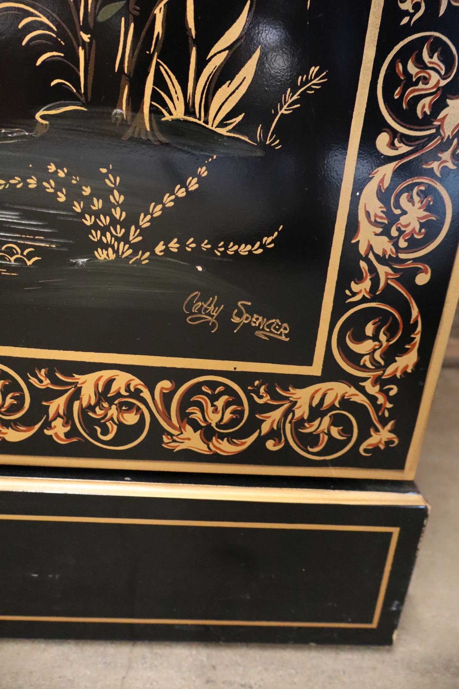 VTG Habersham Sg Chinoiserie 3-Dr Lighted China Cabinet