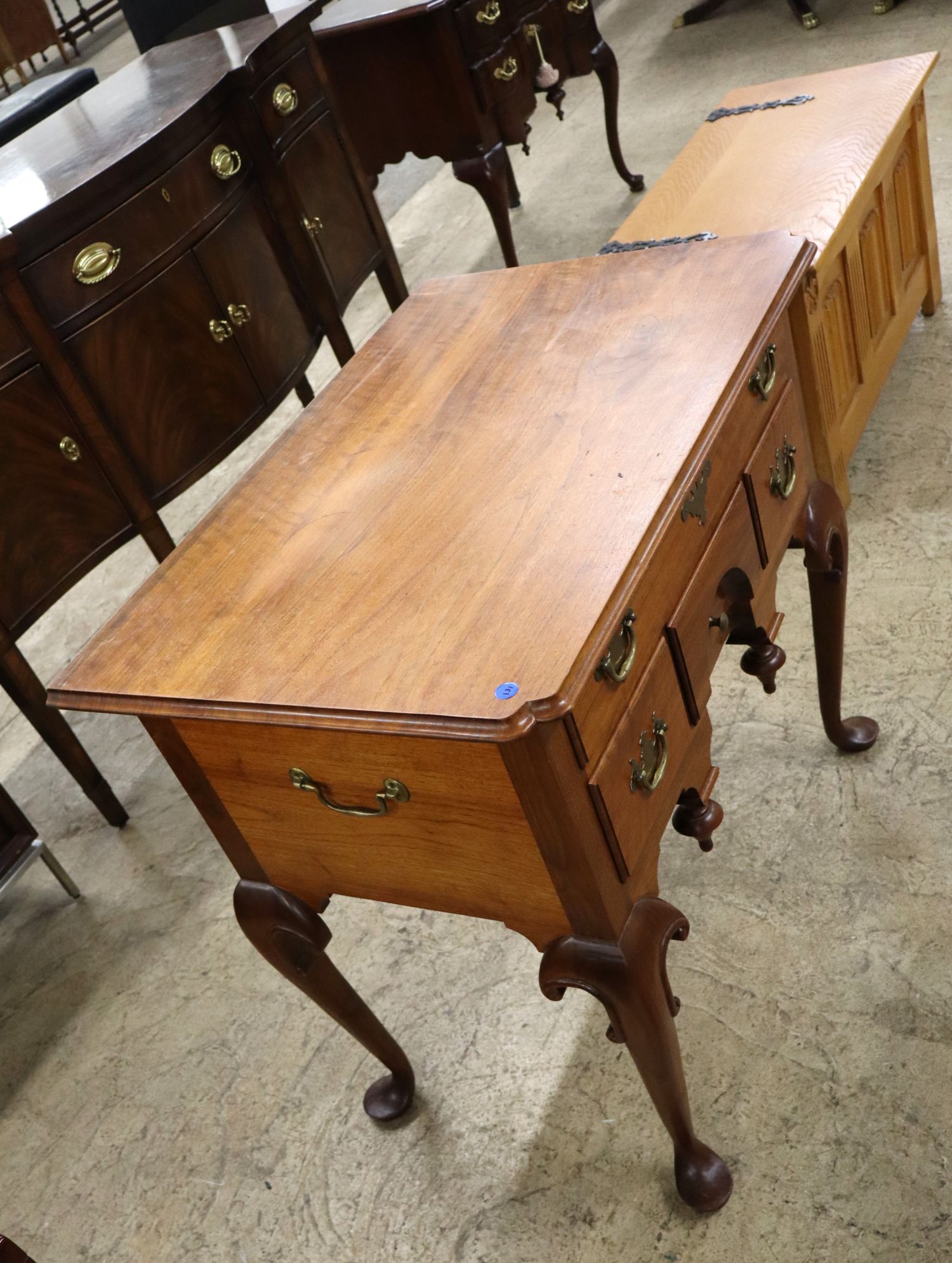 E Schaible Bucks PA Sg QA Solid Mahog 4-Dr Lowboy