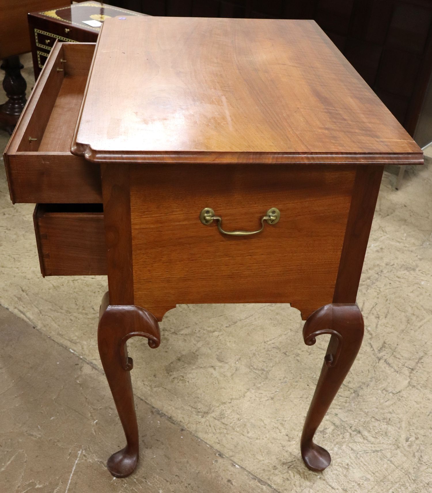 E Schaible Bucks PA Sg QA Solid Mahog 4-Dr Lowboy