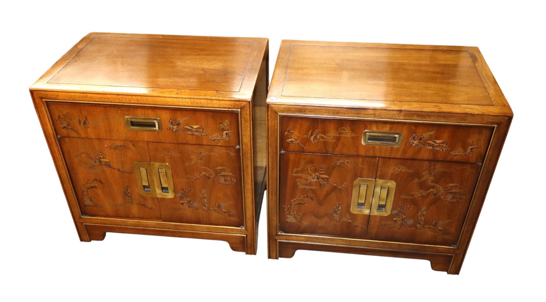 Pr VTG Drexel Hrtg Dynasty Walnut 1Dr 2Dr Stands